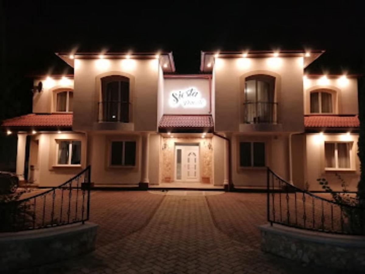 Staff House Bed & Breakfast Nyiregyhaza Exterior photo