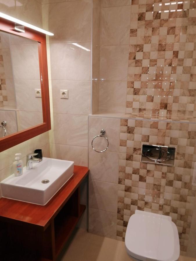 Staff House Bed & Breakfast Nyiregyhaza Exterior photo